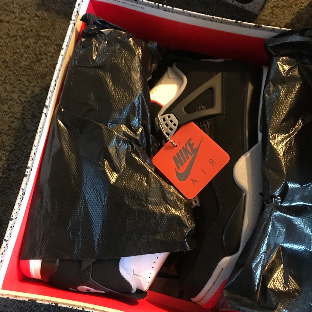 Retro Jordan’s Bred 4s